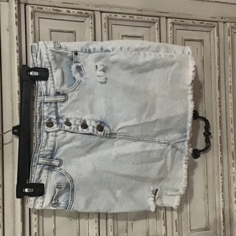 Wondering size 30 denim skirt